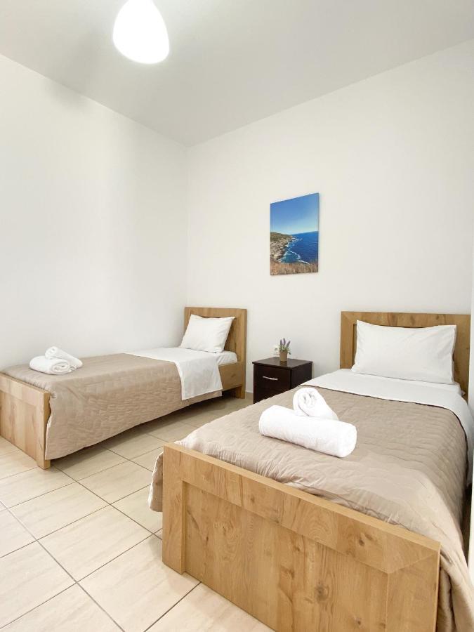 Acta's Apartment Himare